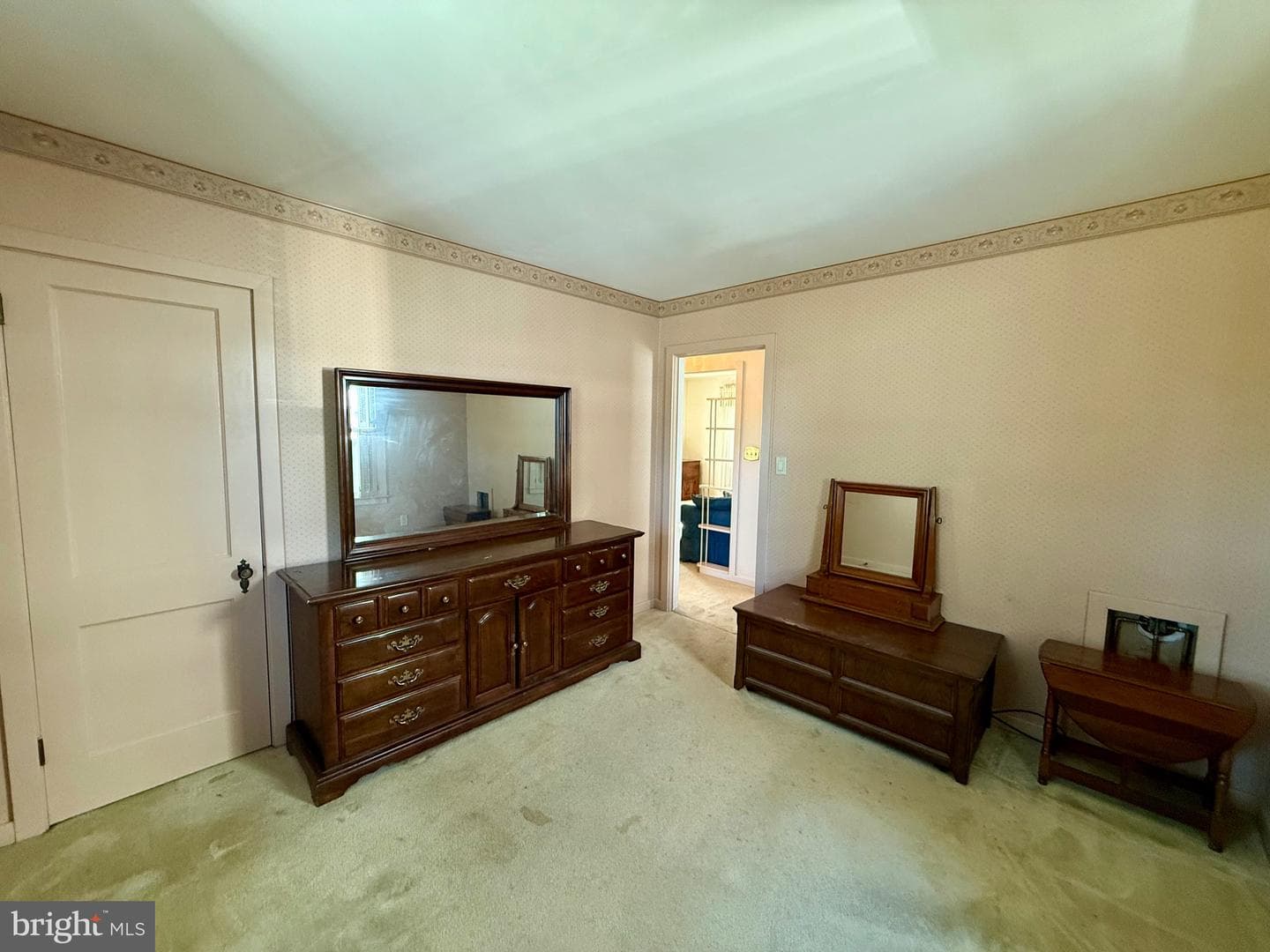2241 Garfield Avenue photo 13