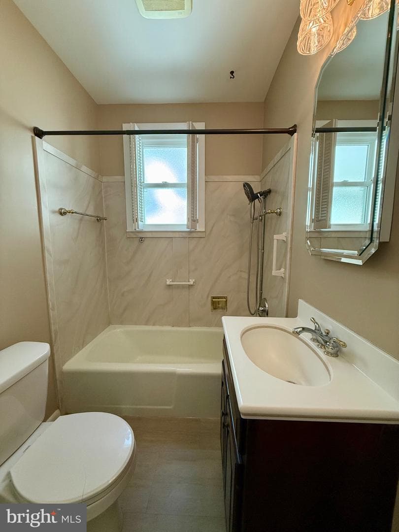 2241 Garfield Avenue photo 14