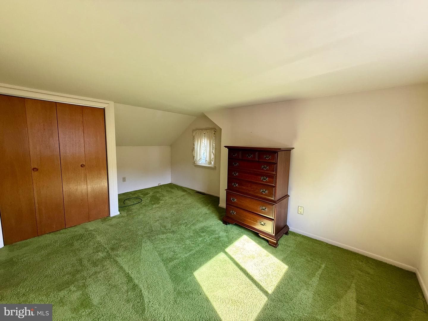 2241 Garfield Avenue photo 18