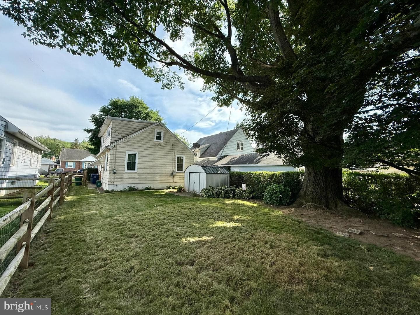 2241 Garfield Avenue photo 30