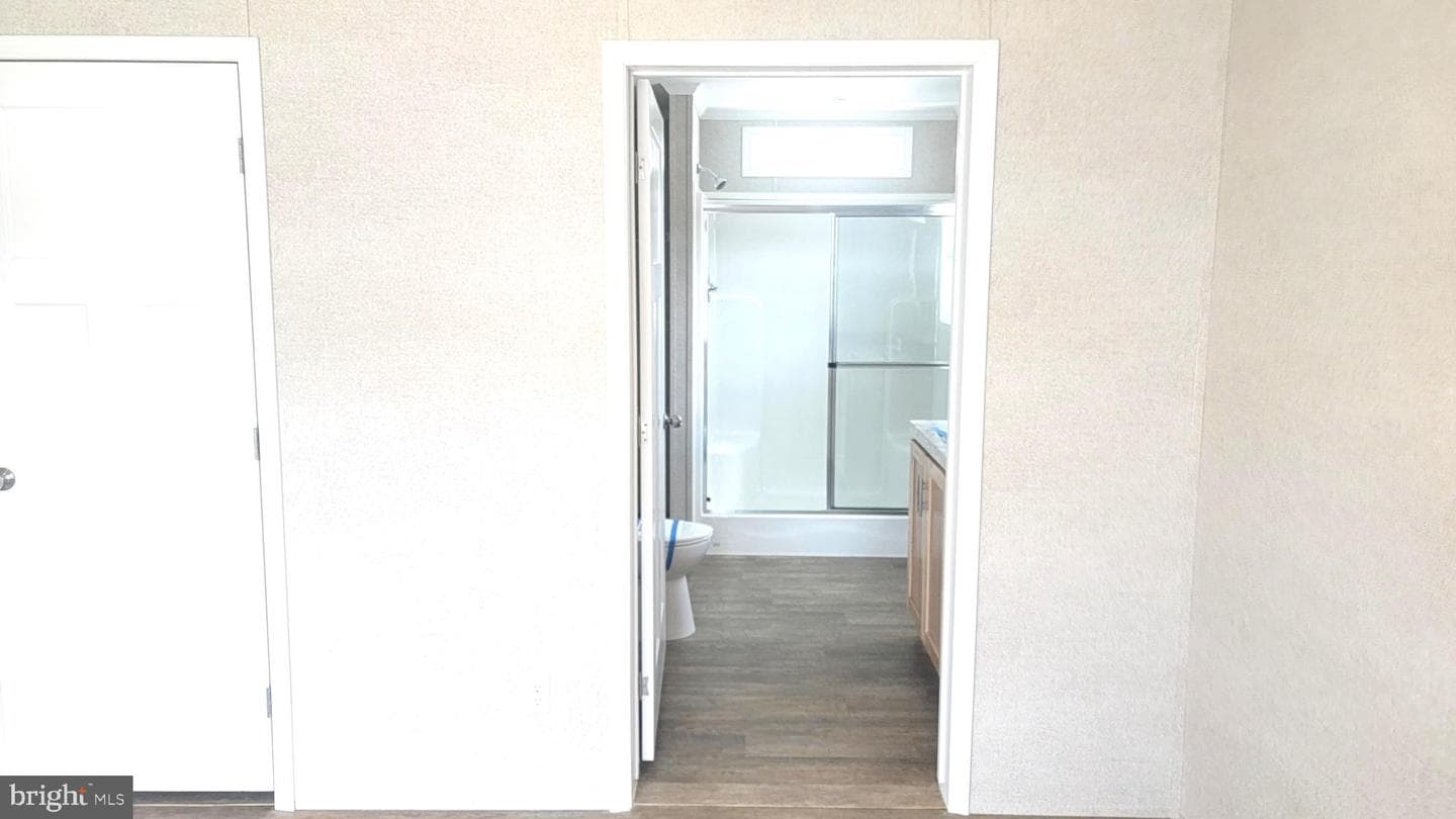 4 Joseph Avenue photo 10