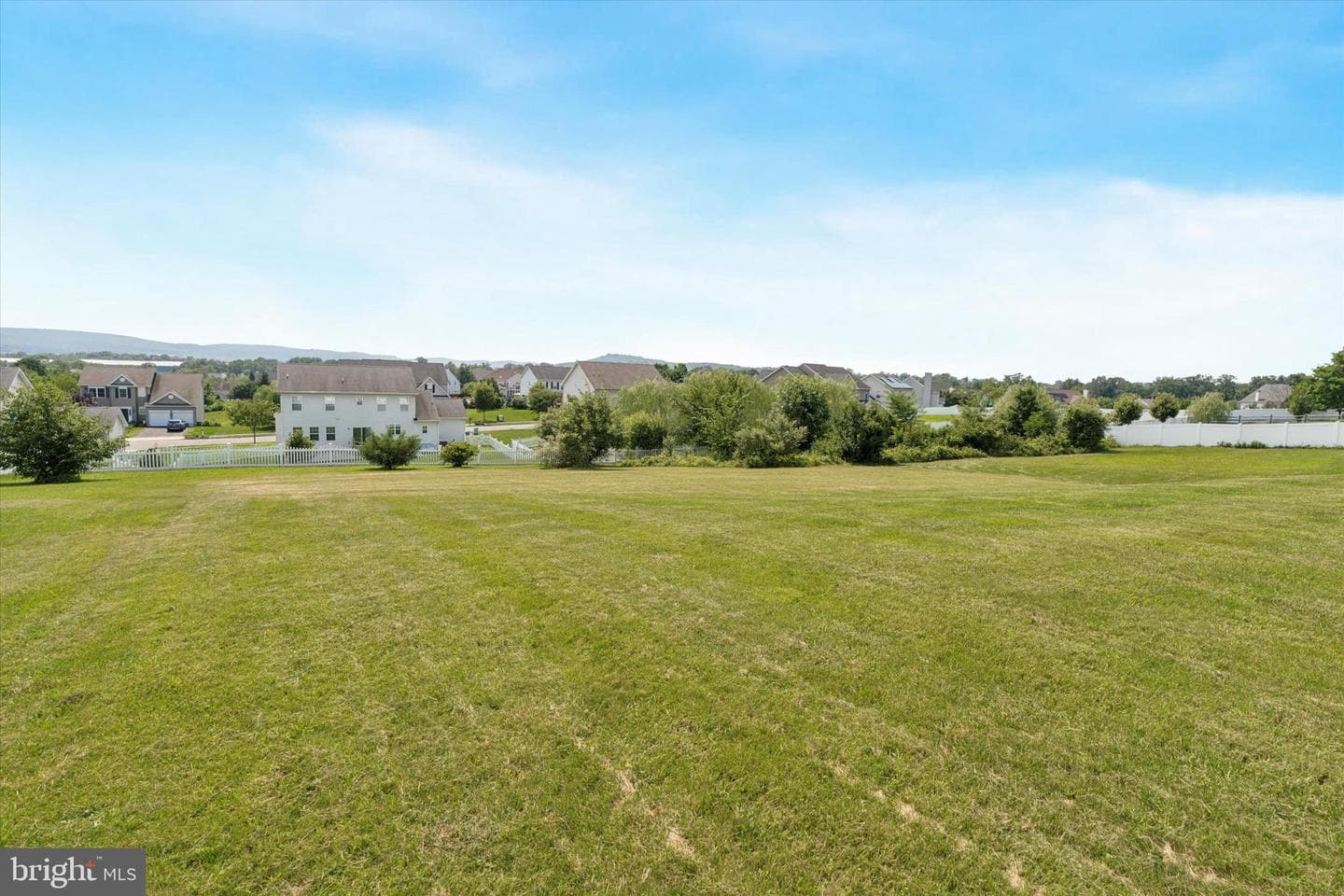 217 Woodbrook Drive photo 33