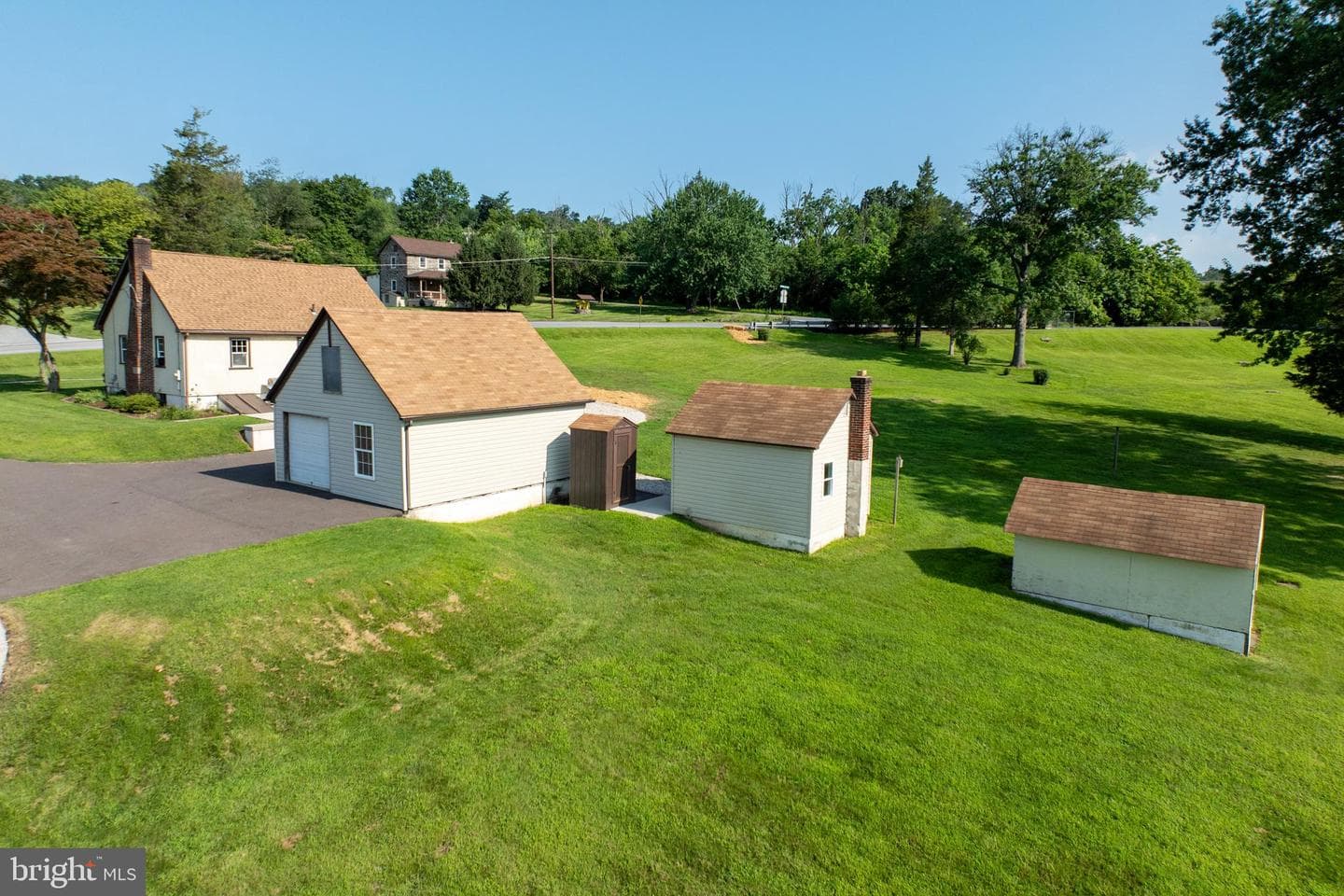 131 Squirrel Hollow Road photo 24