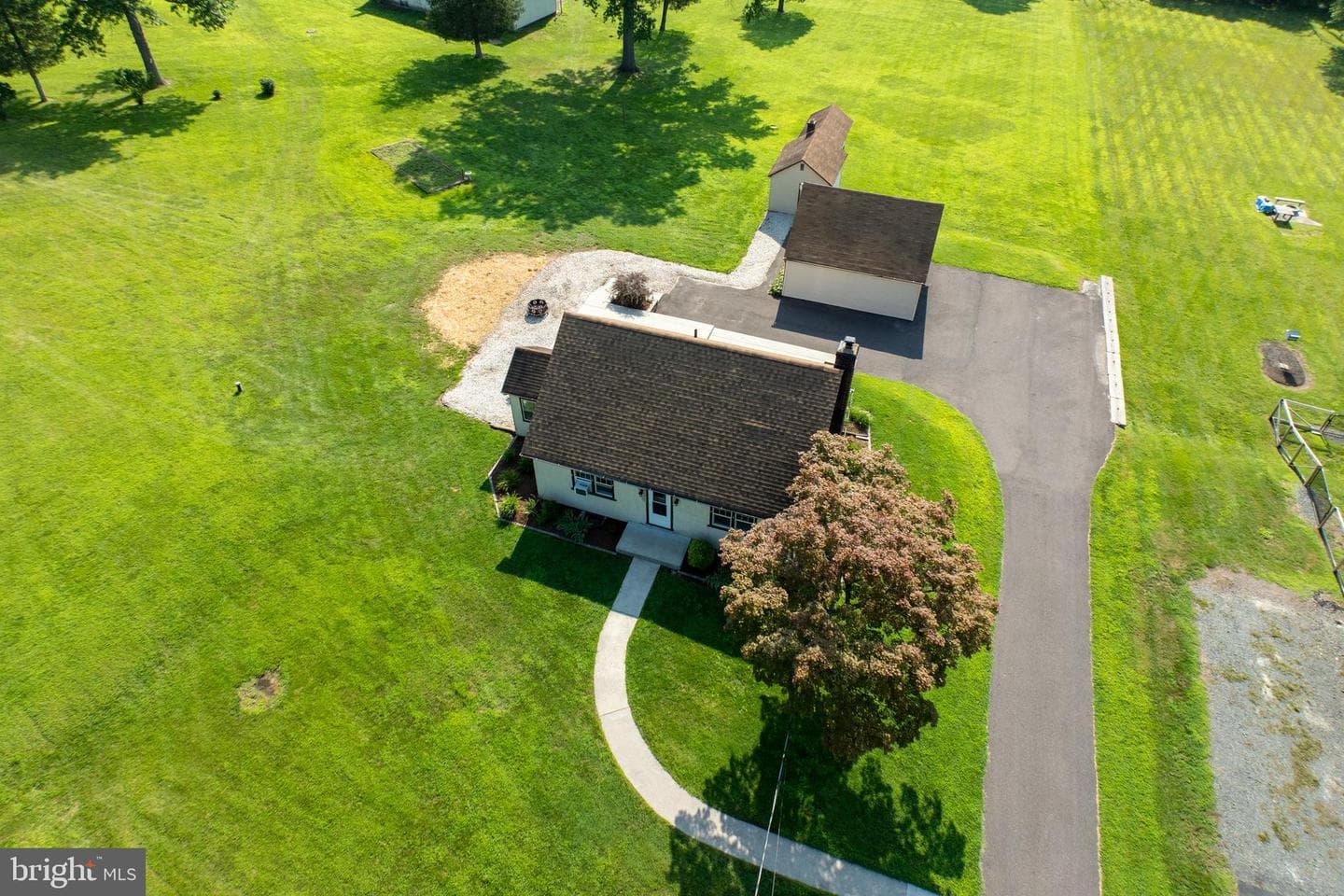 131 Squirrel Hollow Road photo 26