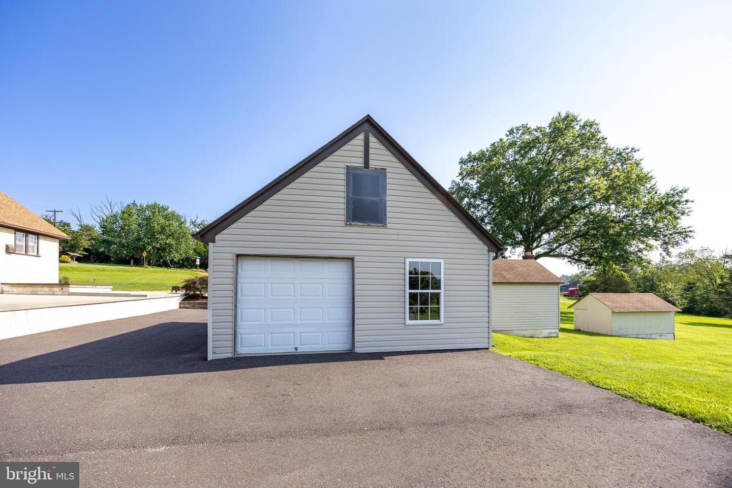 131 Squirrel Hollow Road photo 40