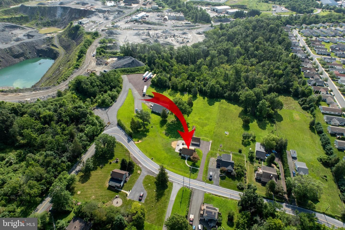 131 Squirrel Hollow Road photo 46