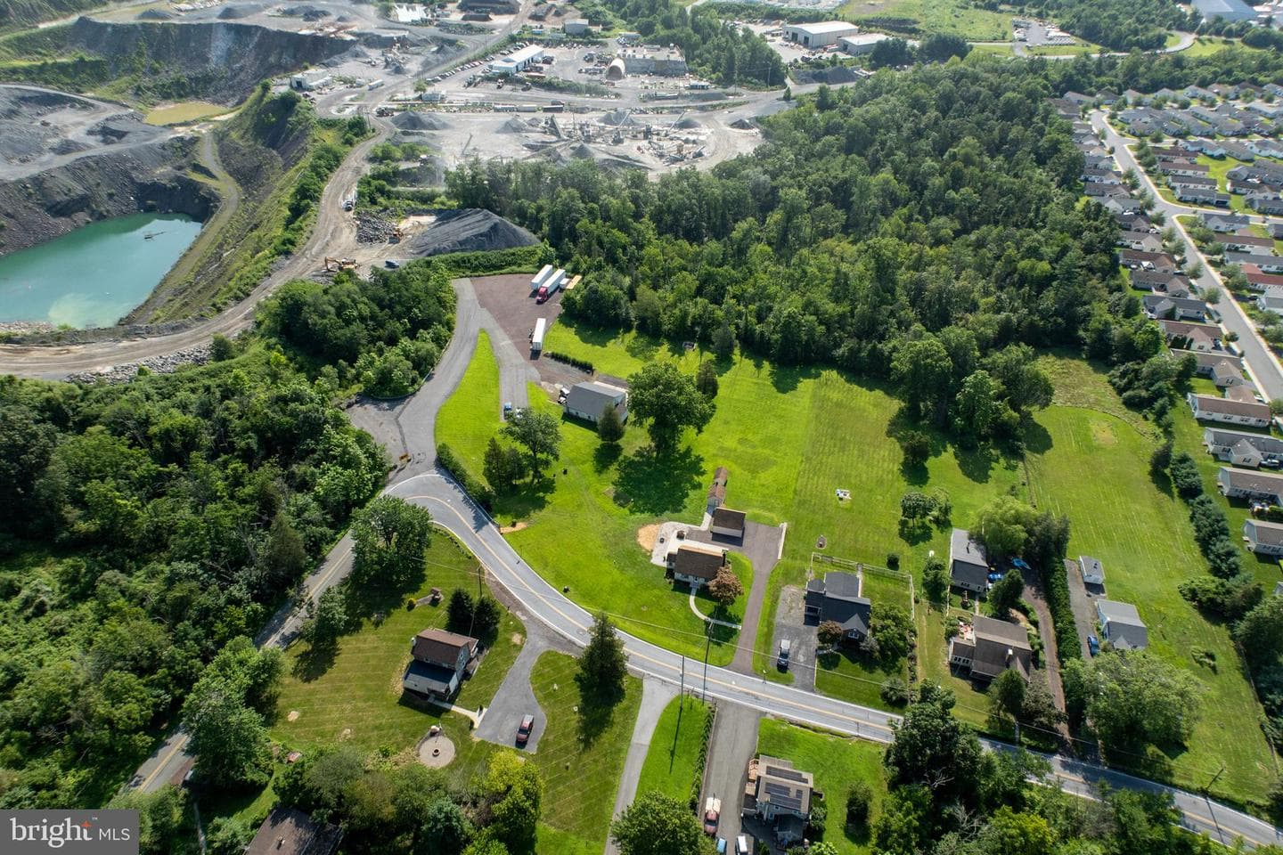 131 Squirrel Hollow Road photo 47