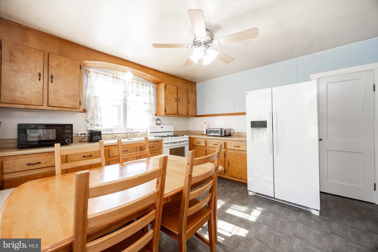 131 Squirrel Hollow Road photo 5