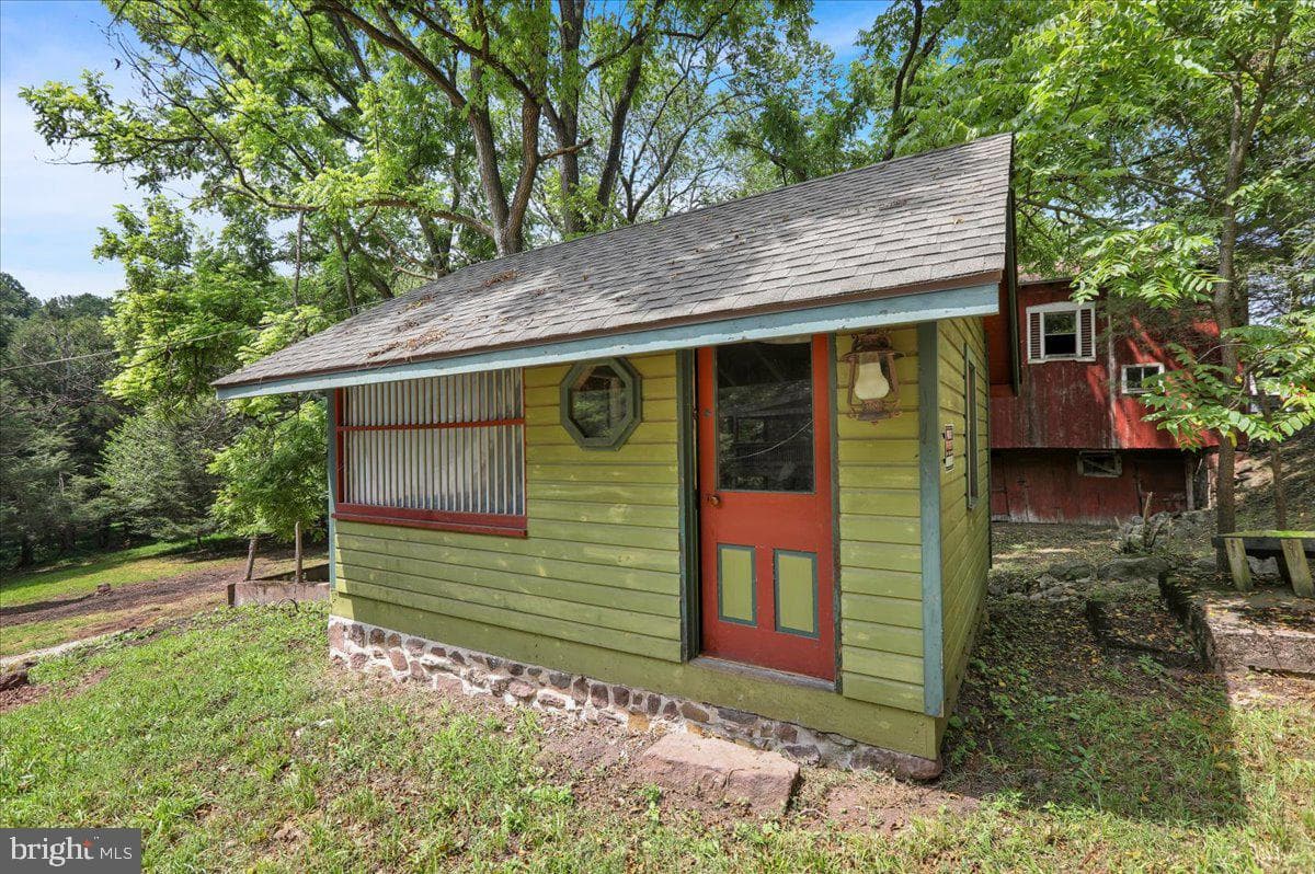 843 Ridgeway Road photo 23