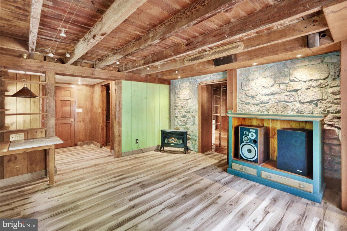 843 Ridgeway Road photo 38