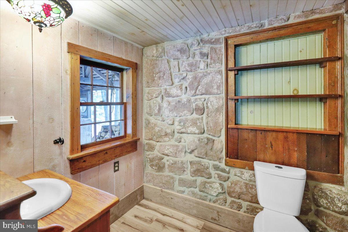 843 Ridgeway Road photo 39