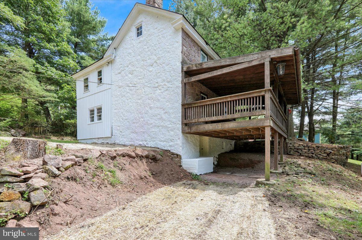 843 Ridgeway Road photo 7