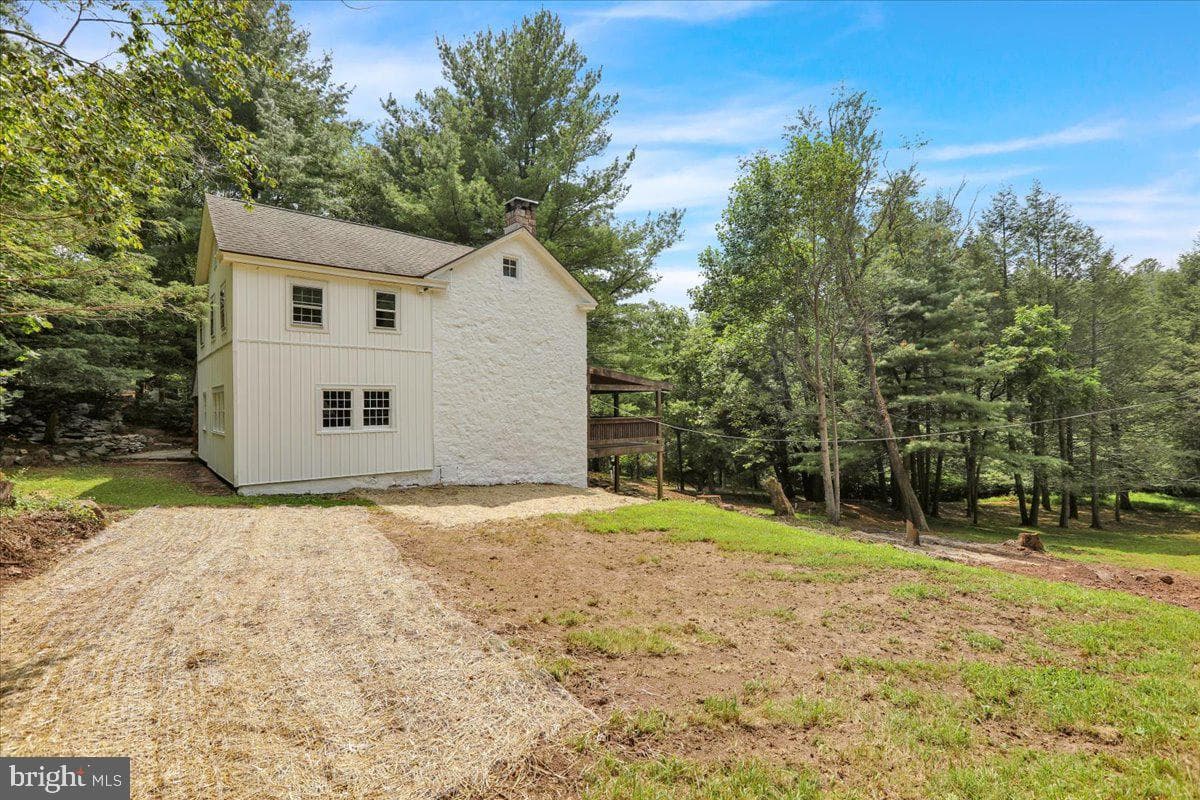 843 Ridgeway Road photo 9