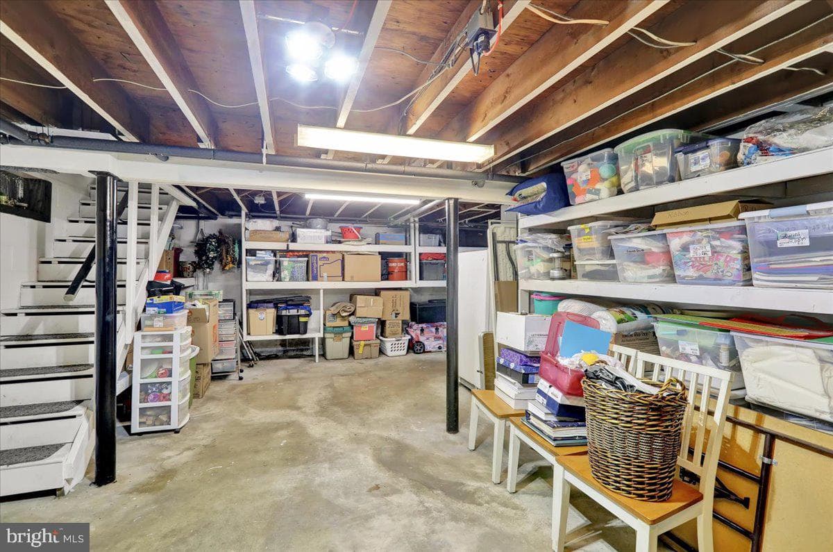 570 Walnut Road photo 24