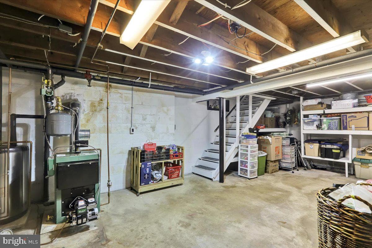 570 Walnut Road photo 25
