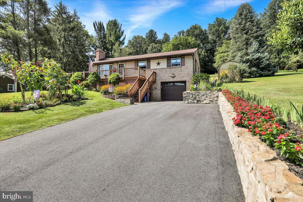 570 Walnut Road photo 38