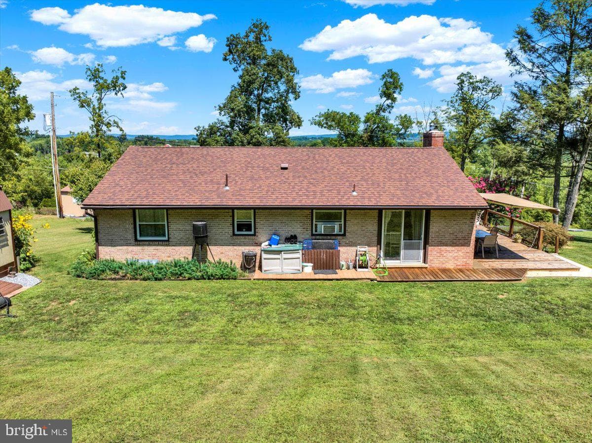 570 Walnut Road photo 40