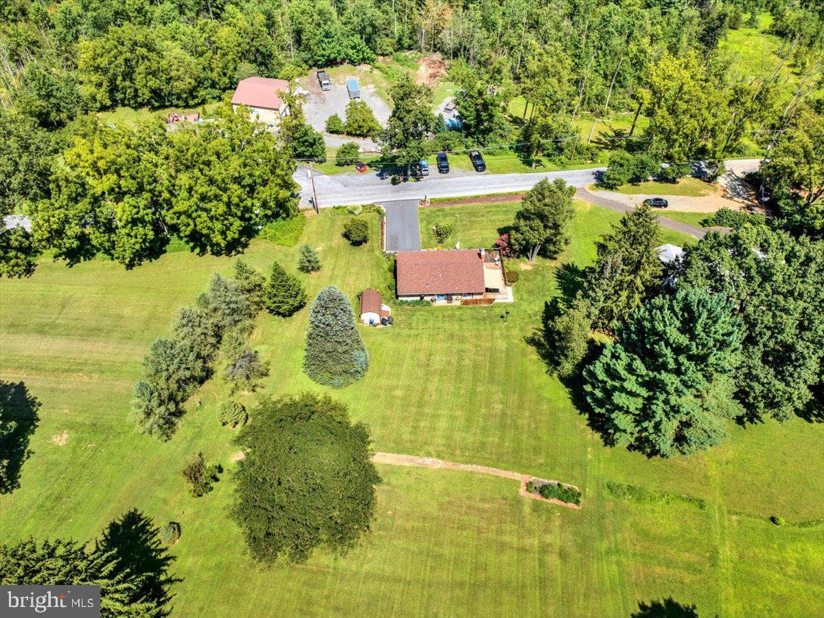 570 Walnut Road photo 43