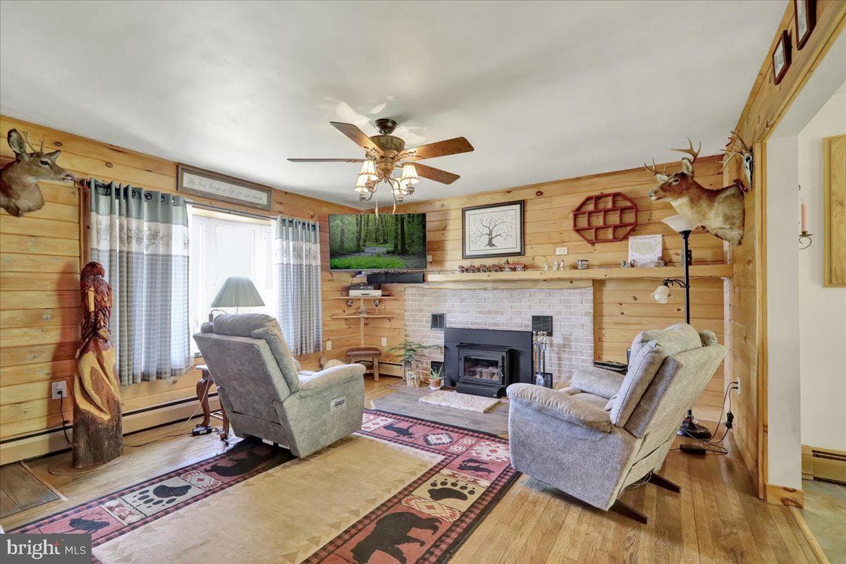 570 Walnut Road photo 5