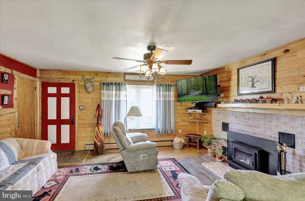 570 Walnut Road photo 6