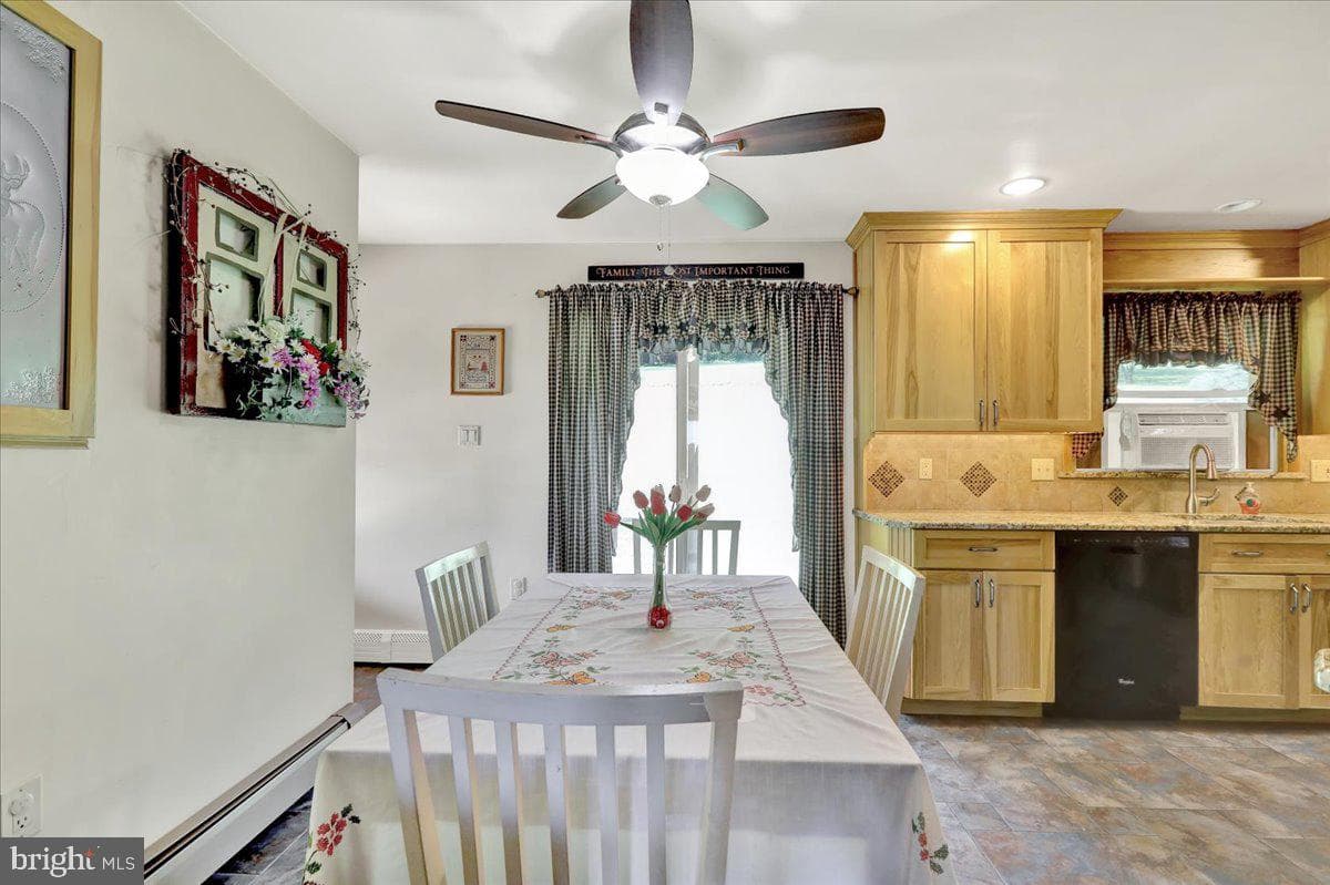 570 Walnut Road photo 9