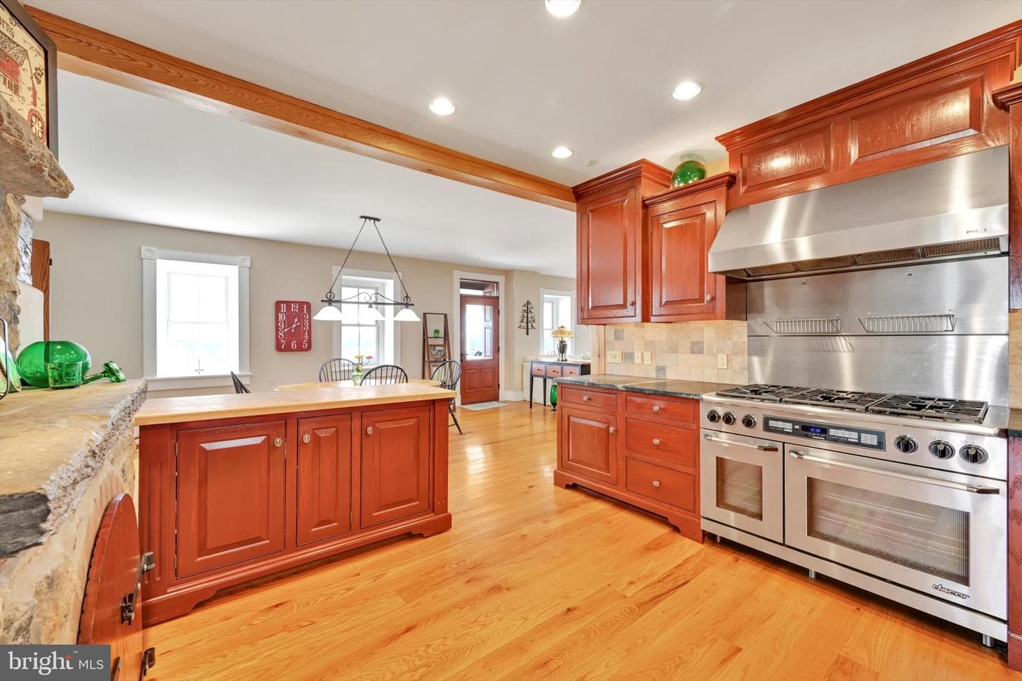 97 S Kemp Road photo 20