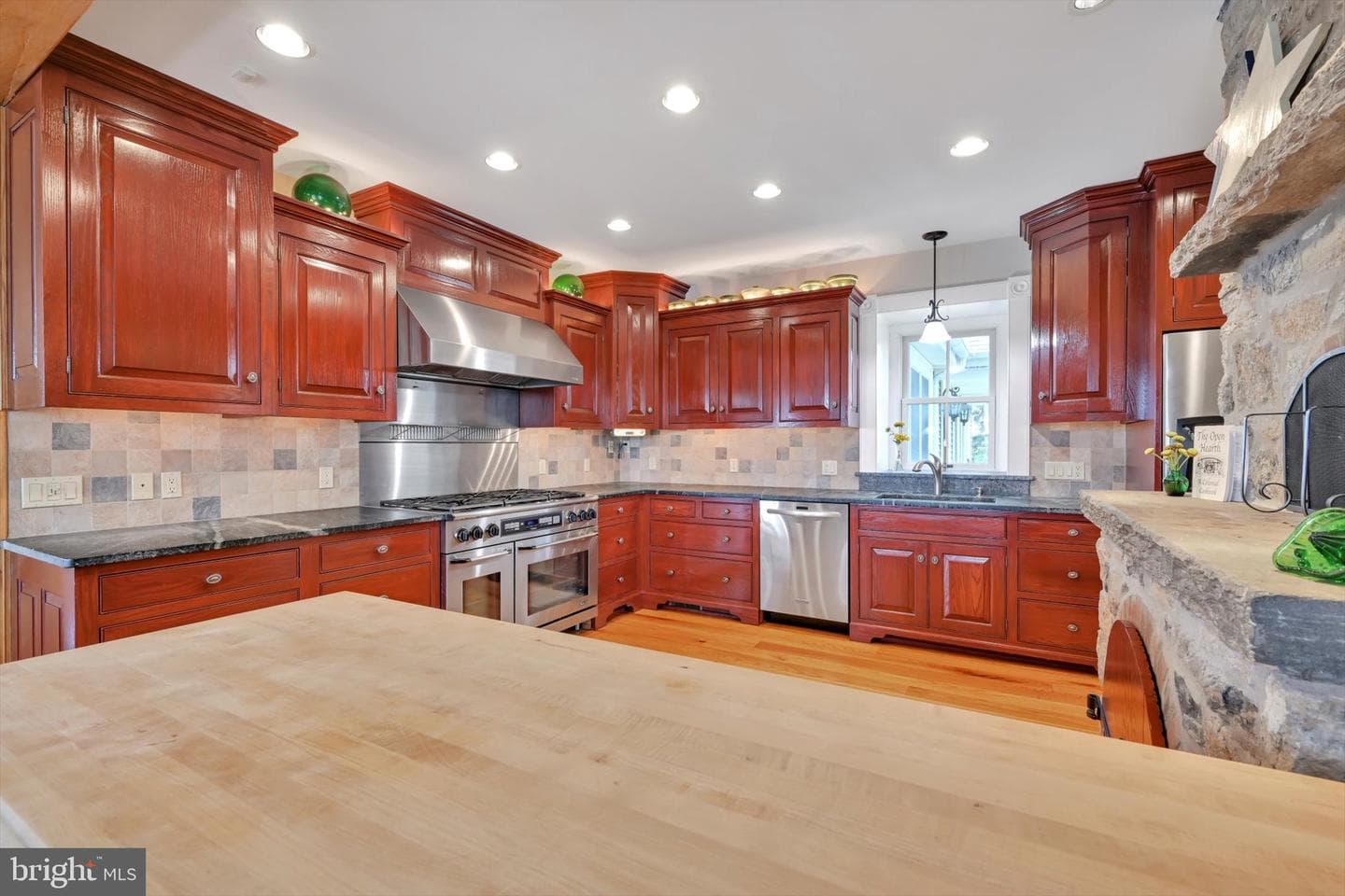 97 S Kemp Road photo 25
