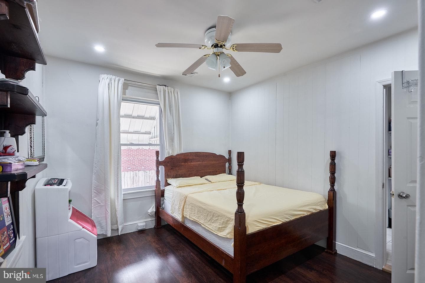 127 Angelica Street photo 10