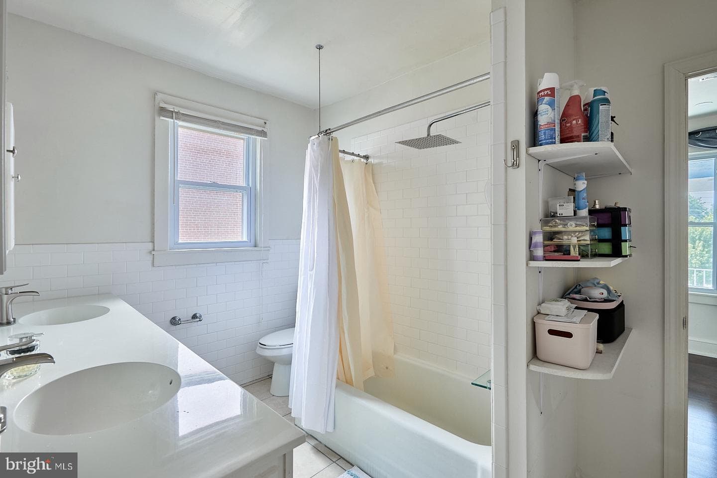127 Angelica Street photo 12