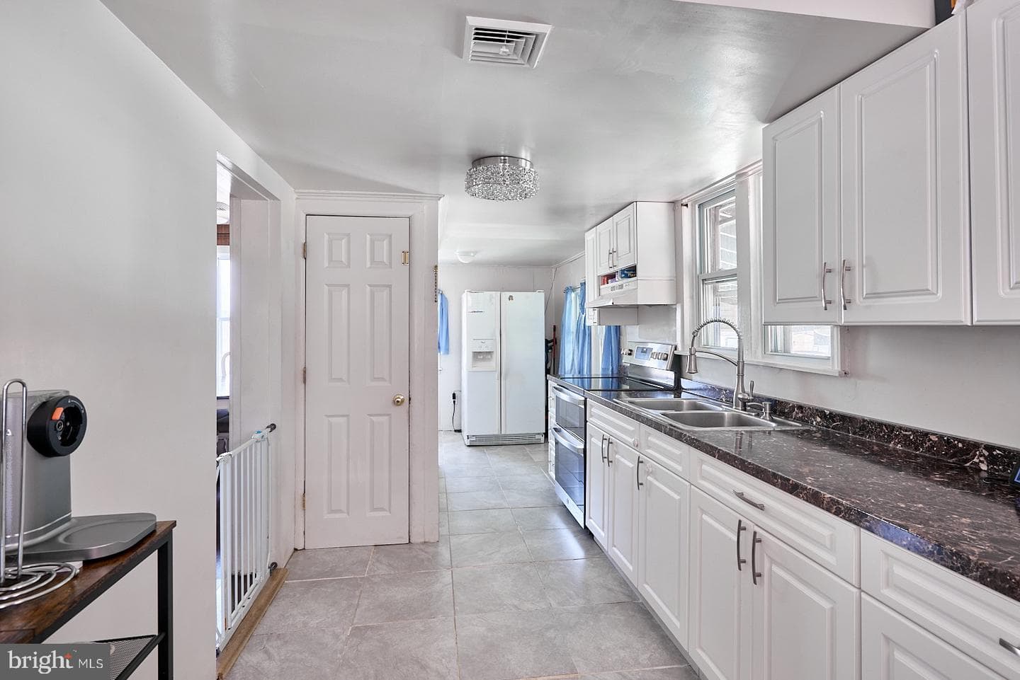 127 Angelica Street photo 16