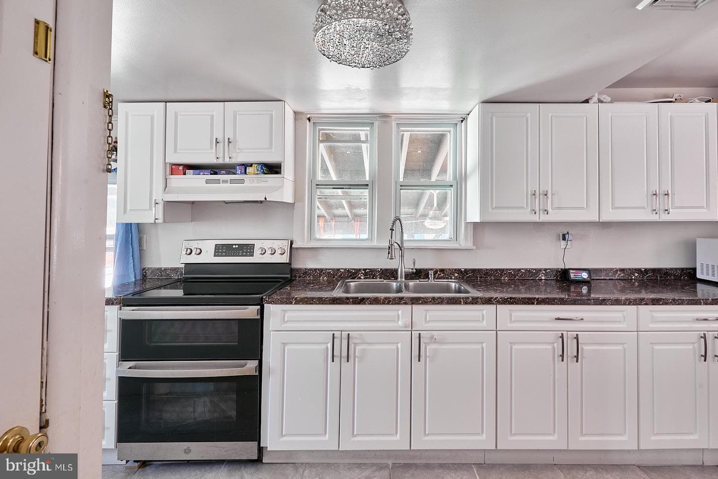 127 Angelica Street photo 18