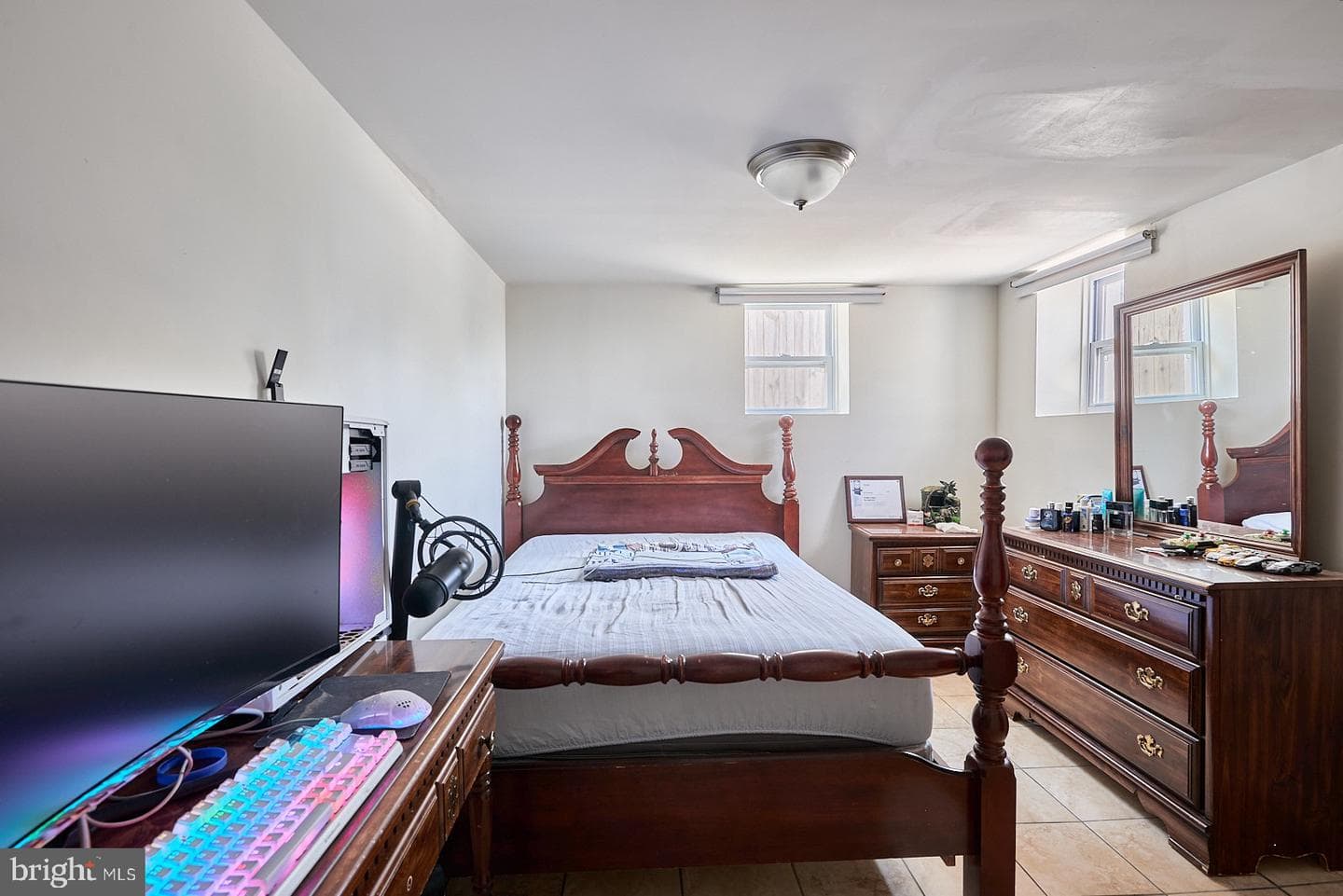 127 Angelica Street photo 25
