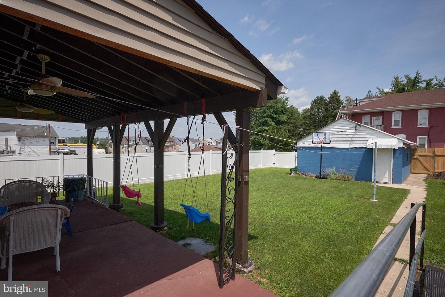 127 Angelica Street photo 32