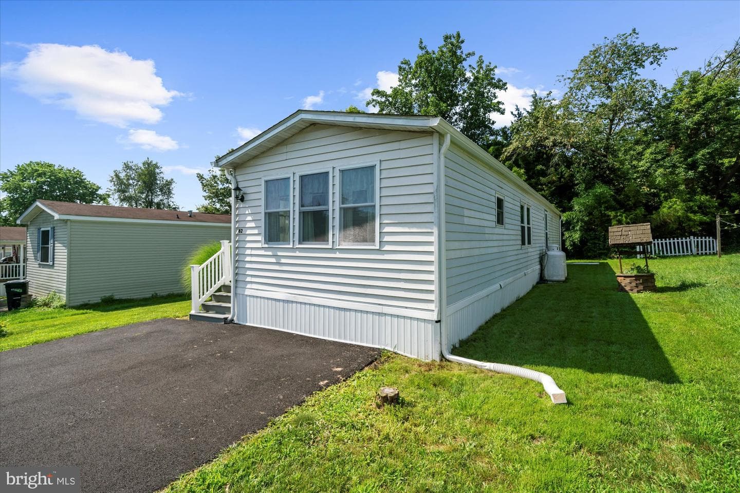 62 Ashford Lane photo 16