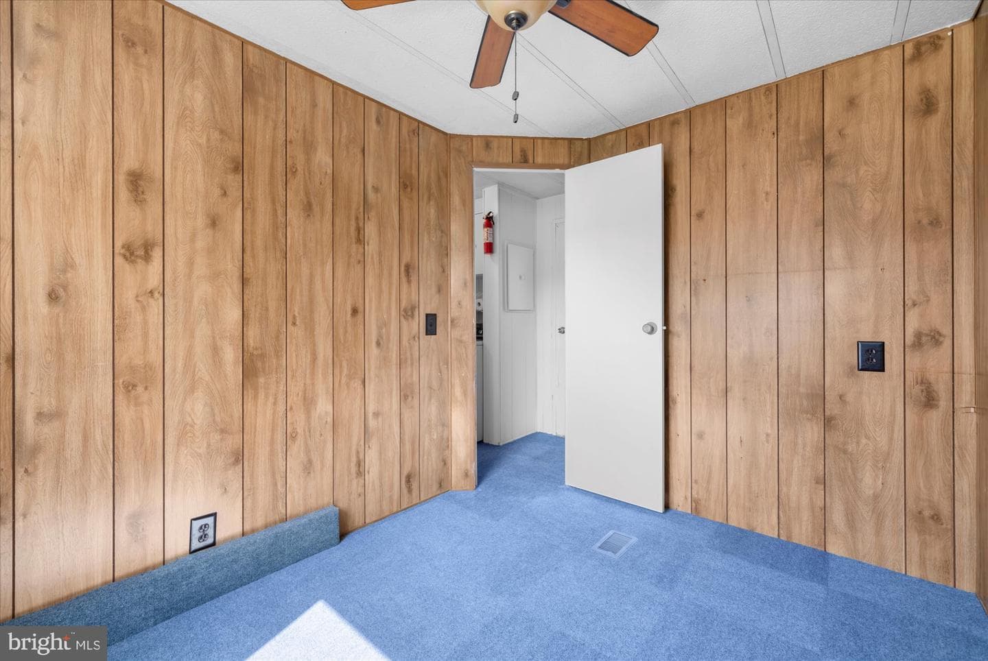 62 Ashford Lane photo 9
