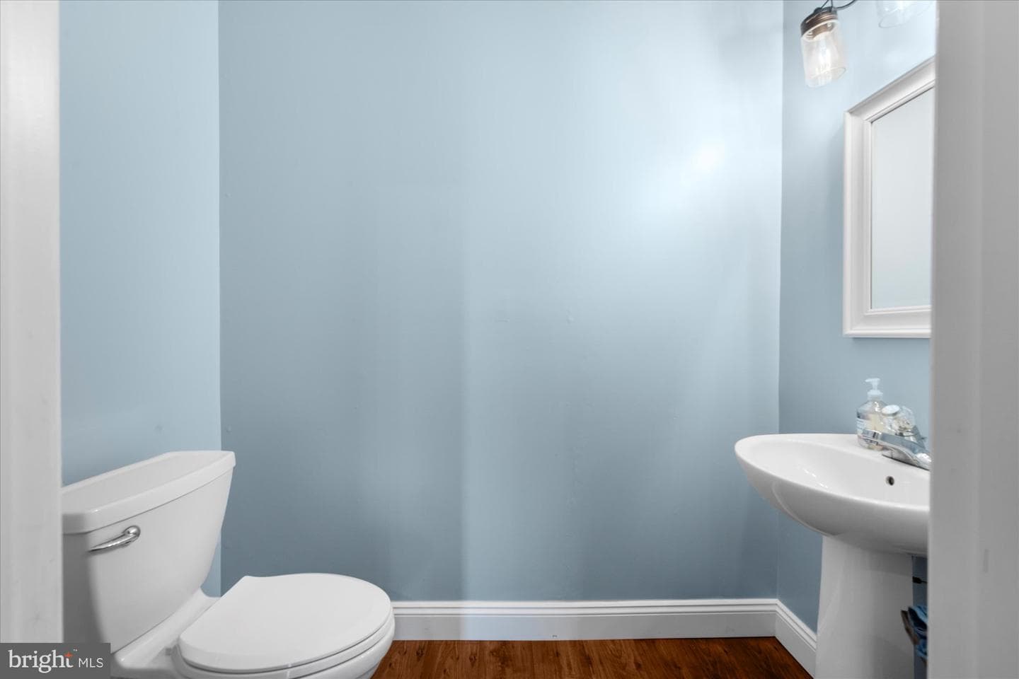 1514 Lexington Way photo 21