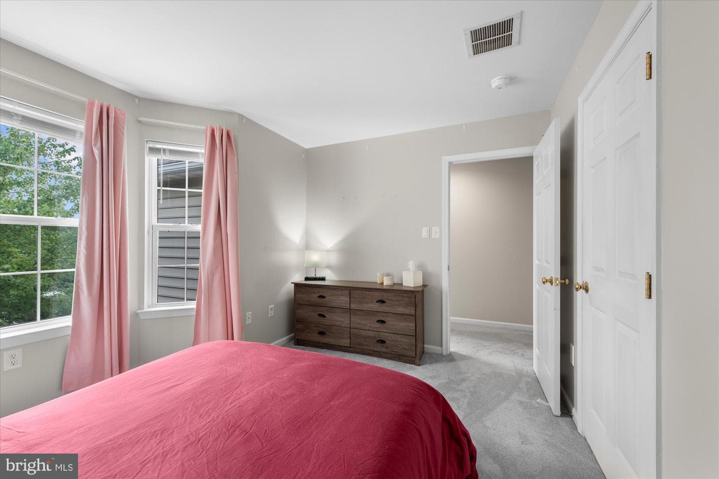 1514 Lexington Way photo 35