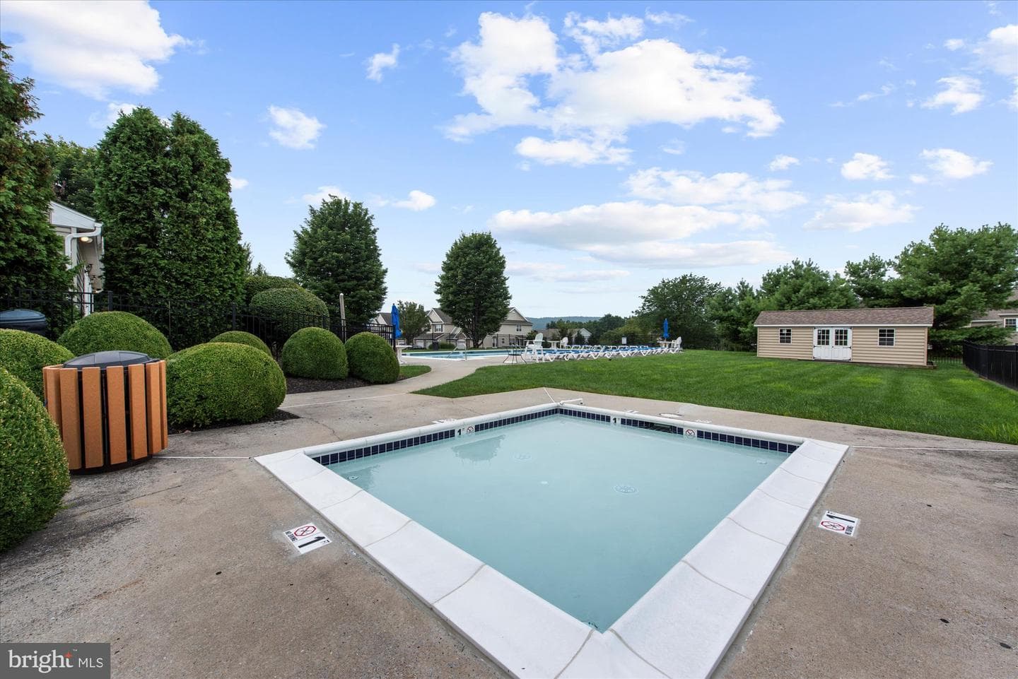 1514 Lexington Way photo 39