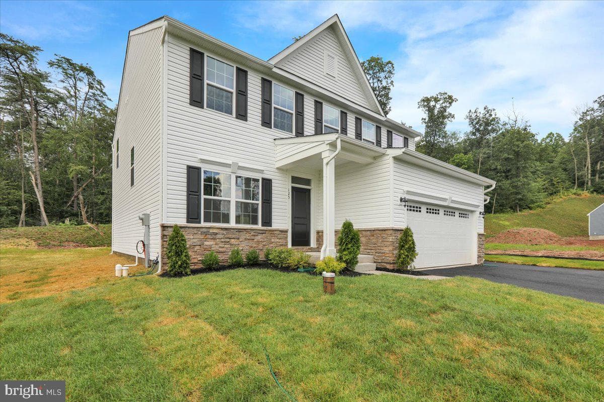 125 Dithridge Drive photo 2