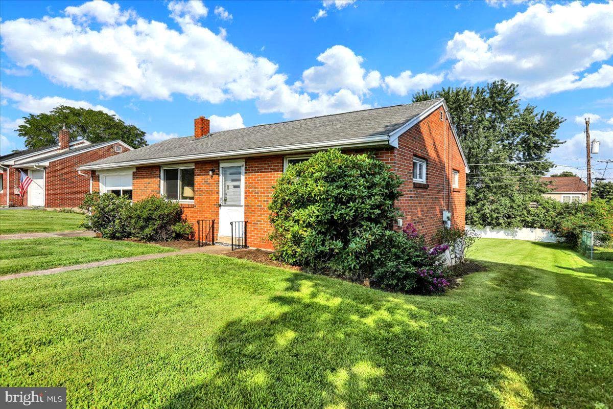 121 Virginia Avenue photo 16
