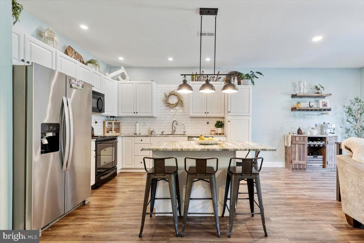 22 Sugar Maple Road photo 2