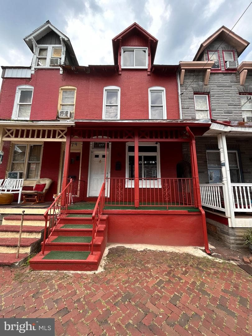 177 W Green Street