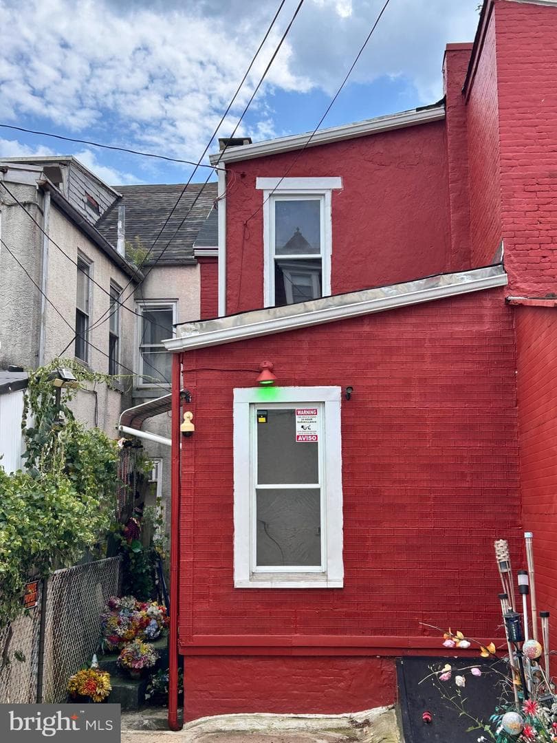 177 W Green Street photo 3