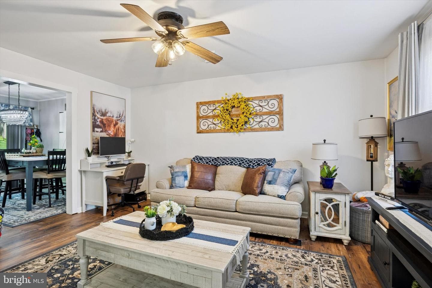43 Lindy Lane photo 4