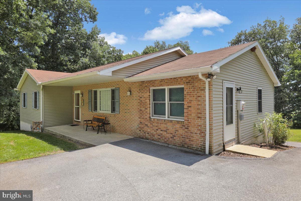 70 Mcewen Lane photo 4
