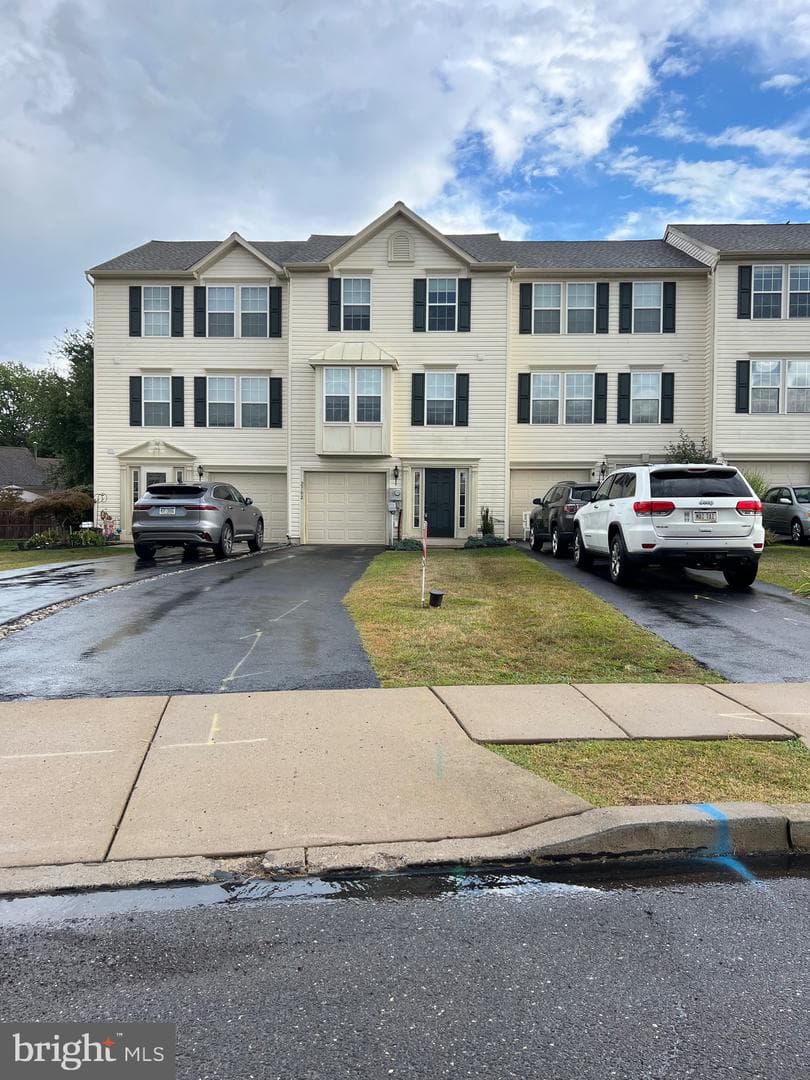 2702 Orchard View Road photo 2