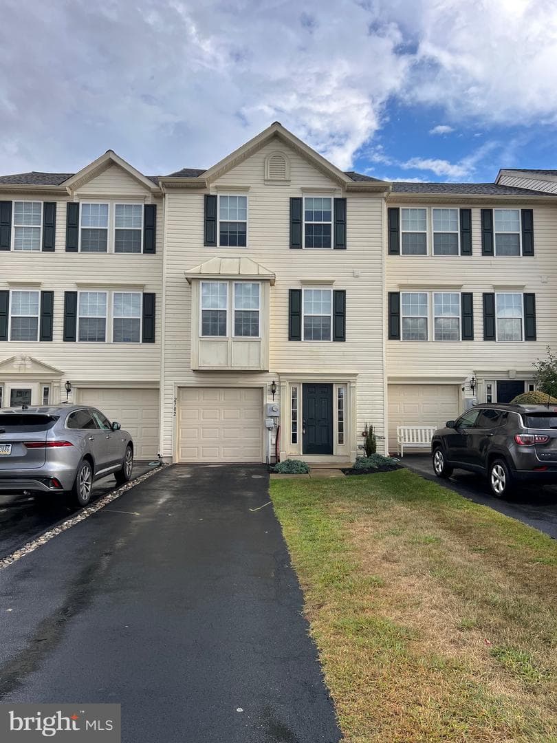 2702 Orchard View Road photo 5