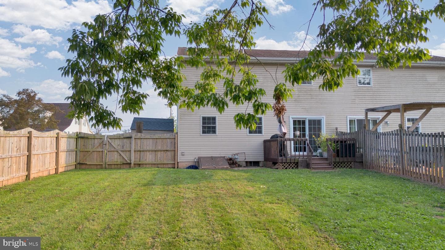 1301 Budd Street photo 27