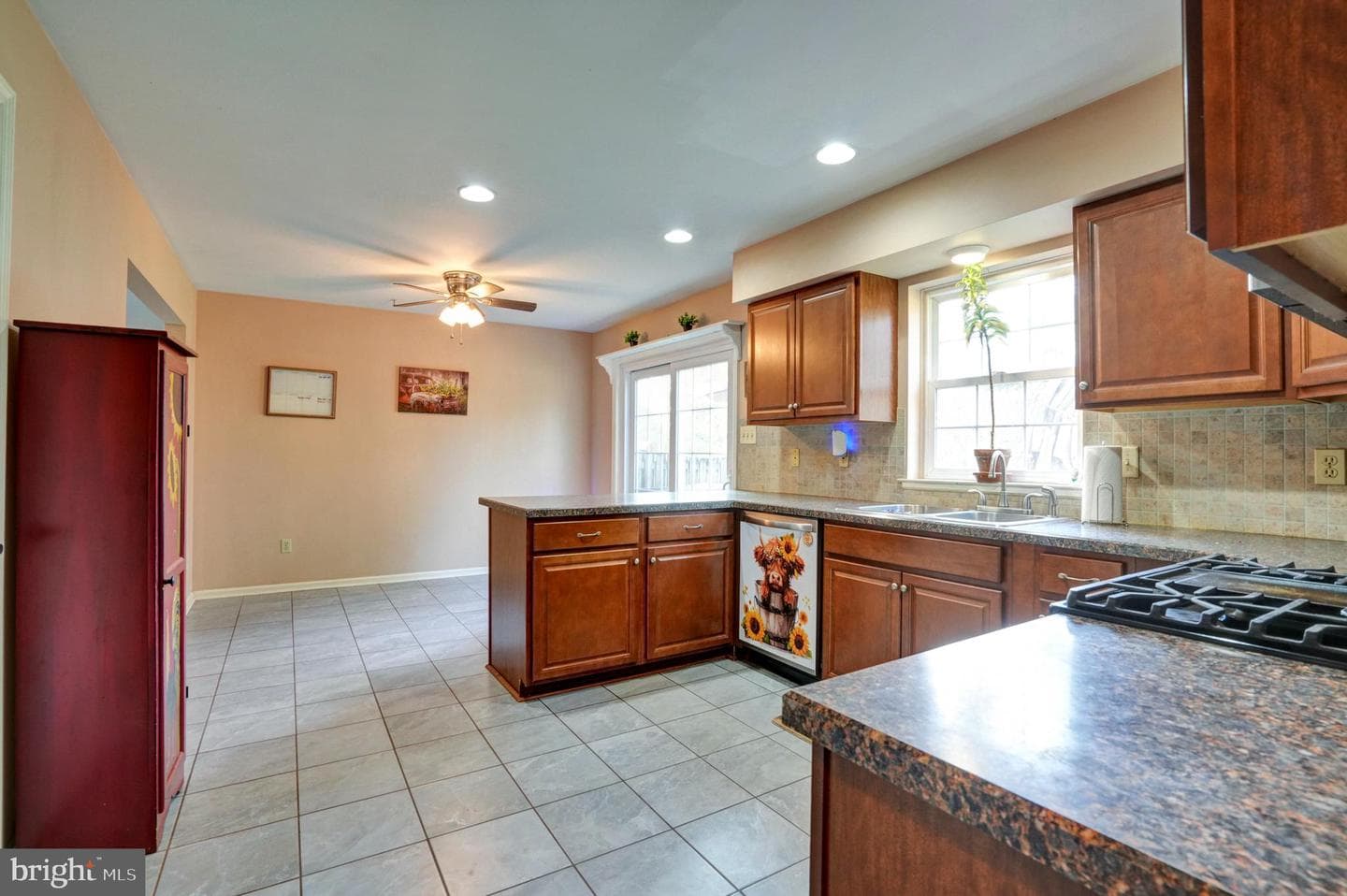1301 Budd Street photo 5