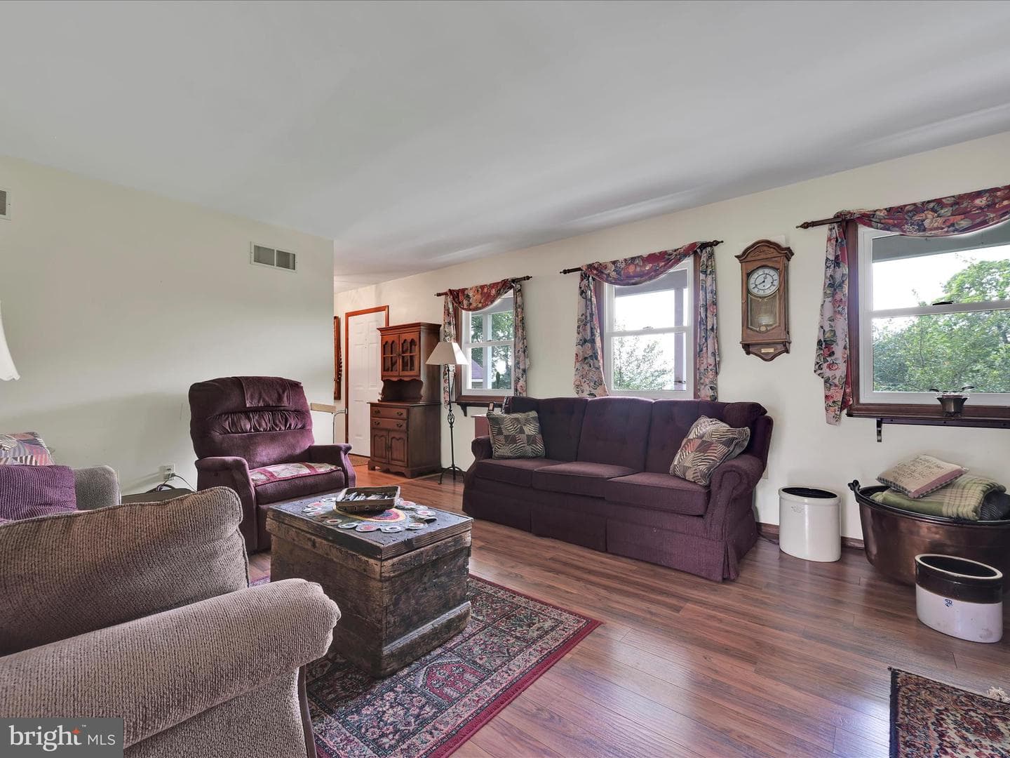 6 Heffner Road photo 12